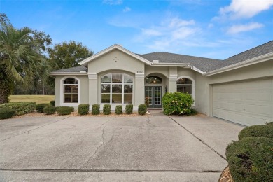 LOCATION IS AN UNDERSTATEMENT!! This 2392 sq. ft. 3 bed, 3 bath on Silverthorn Country Club in Florida - for sale on GolfHomes.com, golf home, golf lot