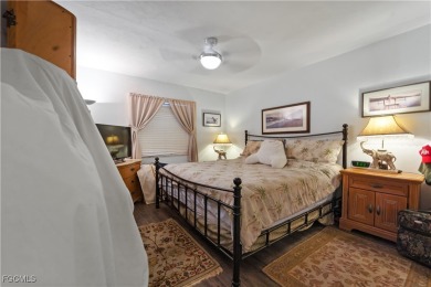 Welcome to easy Florida living at The Club at Crystal Lake! This on Golfview Golf and Racquet Club in Florida - for sale on GolfHomes.com, golf home, golf lot
