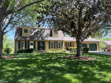 ***72-HOUR CLAUSE***  CONTINUE TO SHOW.  Beautifully designed 4 on Fairfield Golf and Country Club in Iowa - for sale on GolfHomes.com, golf home, golf lot