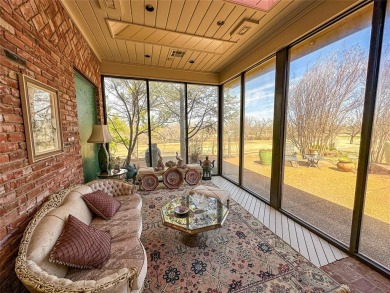 This may be the home you are looking for! A beautiful on Shawnee Country Club in Oklahoma - for sale on GolfHomes.com, golf home, golf lot