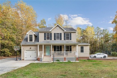 **Charming 4-Bedroom Home in Piankatank Shores!**
Discover your on Piankatank River Golf Club in Virginia - for sale on GolfHomes.com, golf home, golf lot