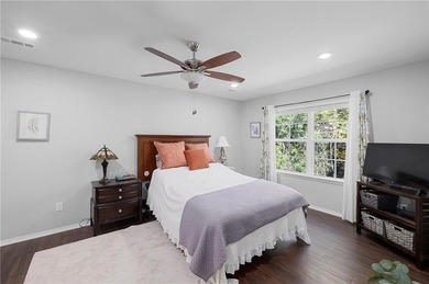 Live Your Best Bella Vista Life! Beautiful home located on a on Bella Vista - Metfield Golf Complex and Country Club in Arkansas - for sale on GolfHomes.com, golf home, golf lot