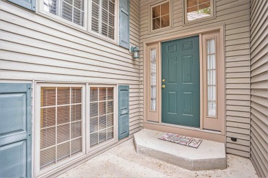 Get ready to move right into this fantastic 2bed, 3bth condo in on Oak Ridge Golf Club in Michigan - for sale on GolfHomes.com, golf home, golf lot