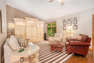 Get ready to move right into this fantastic 2bed, 3bth condo in on Oak Ridge Golf Club in Michigan - for sale on GolfHomes.com, golf home, golf lot