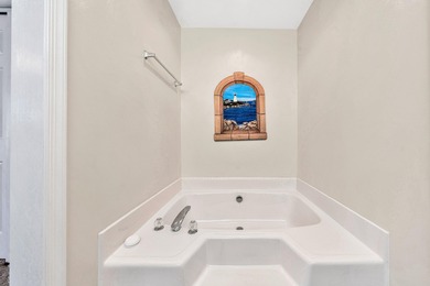 Adorable home in one of the FRIENDLIEST COMMUNITIES at SMITH on Copper Cove Golf Cub in Virginia - for sale on GolfHomes.com, golf home, golf lot