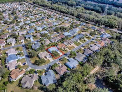 GREAT OPPORTUNITY!  A Cozy 3 bedroom, 2 bath Amarillo Cottage on The Links of Spruce Creek in Florida - for sale on GolfHomes.com, golf home, golf lot