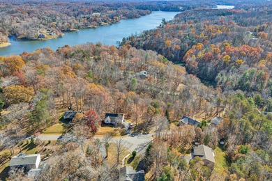 Adorable home in one of the FRIENDLIEST COMMUNITIES at SMITH on Copper Cove Golf Cub in Virginia - for sale on GolfHomes.com, golf home, golf lot