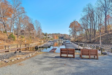 Adorable home in one of the FRIENDLIEST COMMUNITIES at SMITH on Copper Cove Golf Cub in Virginia - for sale on GolfHomes.com, golf home, golf lot