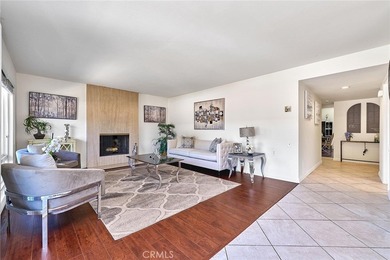 This beautifully maintained 2-bedroom, 2-bath home offers a on Leisure Village Par 3 Golf Course in California - for sale on GolfHomes.com, golf home, golf lot