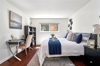 This beautifully maintained 2-bedroom, 2-bath home offers a on Leisure Village Par 3 Golf Course in California - for sale on GolfHomes.com, golf home, golf lot