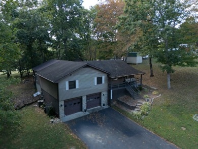 Welcome to this spacious 5 bedroom, 3 bathroom home, nestled in on Elks Country Club in Ohio - for sale on GolfHomes.com, golf home, golf lot
