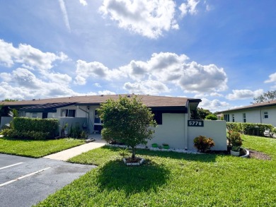 Priced to sell!! Lakefront Villa, located in a serene 55+ senior on Villa Del Ray Golf Club in Florida - for sale on GolfHomes.com, golf home, golf lot