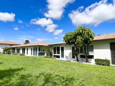 Priced to sell!! Lakefront Villa, located in a serene 55+ senior on Villa Del Ray Golf Club in Florida - for sale on GolfHomes.com, golf home, golf lot