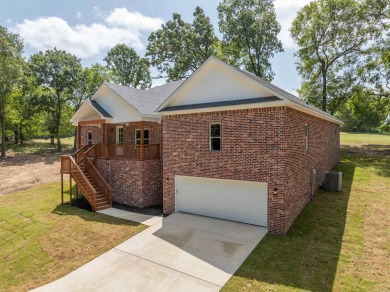 Welcome to this beautiful new construction home in the gated on Diamondhead Golf and Country Club in Arkansas - for sale on GolfHomes.com, golf home, golf lot