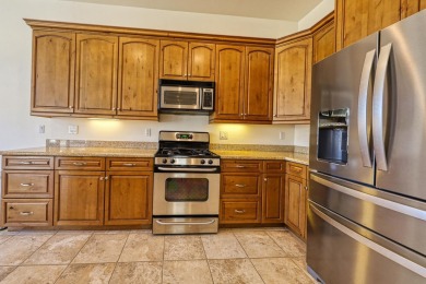Welcome to this exceptional split wing floor plan offering on Oak Tree Country Club in California - for sale on GolfHomes.com, golf home, golf lot
