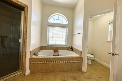 Welcome to this exceptional split wing floor plan offering on Oak Tree Country Club in California - for sale on GolfHomes.com, golf home, golf lot