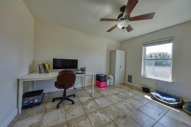 Welcome to this exceptional split wing floor plan offering on Oak Tree Country Club in California - for sale on GolfHomes.com, golf home, golf lot