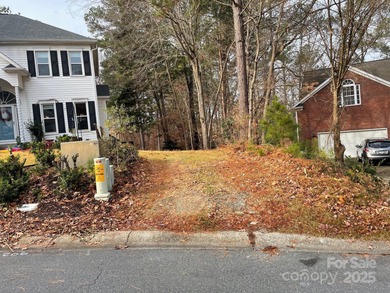 Come build your dream home at Lake Wylie! Unique lot set further on Tega Cay Golf Club in South Carolina - for sale on GolfHomes.com, golf home, golf lot