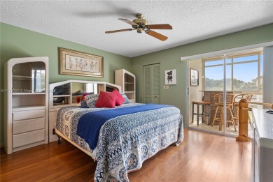 REDUCED FOR QUICK SALE.  Seller concession $3k toward kitchen on Wynmoor Golf Course in Florida - for sale on GolfHomes.com, golf home, golf lot
