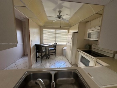 REDUCED FOR QUICK SALE.  Seller concession $3k toward kitchen on Wynmoor Golf Course in Florida - for sale on GolfHomes.com, golf home, golf lot