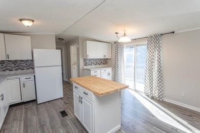 Spacious & Affordable remodled 3 Bedroom, 2 Bath Manufactured on Wild Wing Plantation in South Carolina - for sale on GolfHomes.com, golf home, golf lot