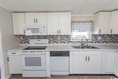 Spacious & Affordable remodled 3 Bedroom, 2 Bath Manufactured on Wild Wing Plantation in South Carolina - for sale on GolfHomes.com, golf home, golf lot