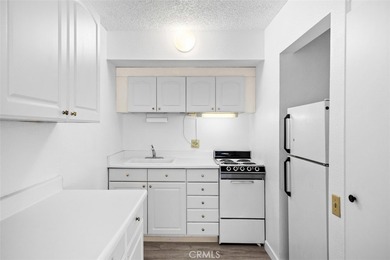 THE LOWEST PRICE *G* UNIT CURRENTLY AVAILABLE AT THE TOWERS on Leisure Village Par 3 Golf Course in California - for sale on GolfHomes.com, golf home, golf lot