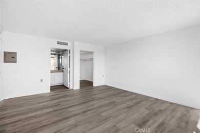 THE LOWEST PRICE *G* UNIT CURRENTLY AVAILABLE AT THE TOWERS on Leisure Village Par 3 Golf Course in California - for sale on GolfHomes.com, golf home, golf lot