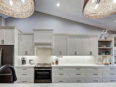 Under contract-accepting backup offers. Gorgeous home, located on Waterford Golf Club in Florida - for sale on GolfHomes.com, golf home, golf lot