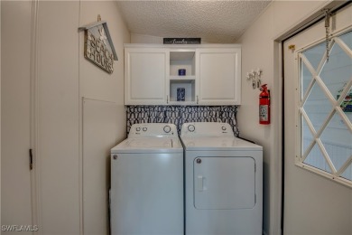 **Charming & Remodeled 2/2 Home in the 55+ Horizon Village on Six Lakes Country Club in Florida - for sale on GolfHomes.com, golf home, golf lot