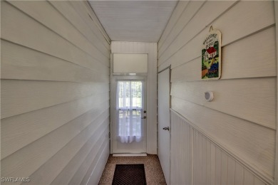**Charming & Remodeled 2/2 Home in the 55+ Horizon Village on Six Lakes Country Club in Florida - for sale on GolfHomes.com, golf home, golf lot