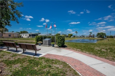 **Charming & Remodeled 2/2 Home in the 55+ Horizon Village on Six Lakes Country Club in Florida - for sale on GolfHomes.com, golf home, golf lot