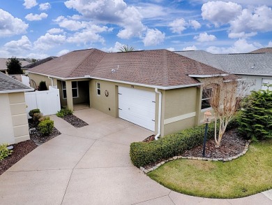 Under contract-accepting backup offers. Welcome to this BOND on Pennbrooke Fairways in Florida - for sale on GolfHomes.com, golf home, golf lot