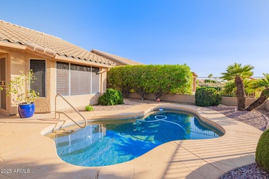 Absolutely Stunning 2 Bedroom + Den, 2 Bath, Single Level Home on Westbrook Village / Vista Golf Course in Arizona - for sale on GolfHomes.com, golf home, golf lot