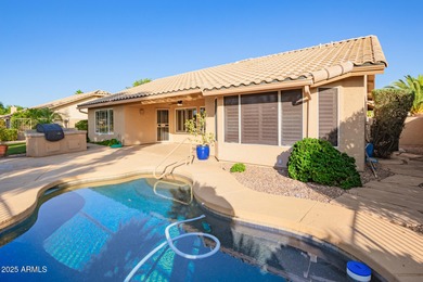 Absolutely Stunning 2 Bedroom + Den, 2 Bath, Single Level Home on Westbrook Village / Vista Golf Course in Arizona - for sale on GolfHomes.com, golf home, golf lot