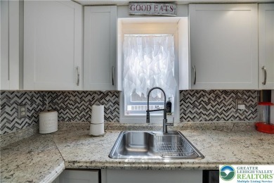 This very well maintained home is ready to be loved by its new on Pocono Farms Country Club in Pennsylvania - for sale on GolfHomes.com, golf home, golf lot