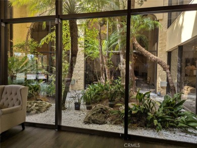 Lowest price ever! This won't last. End unit only one shared on Leisure Village Par 3 Golf Course in California - for sale on GolfHomes.com, golf home, golf lot