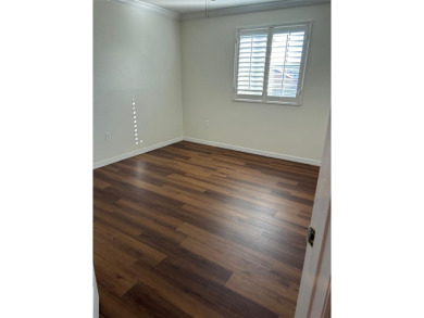 Large home with 5 bedrooms and 3.5 bathrooms priced to sell! on Stoneybrook Golf Club At Heritage Harbour in Florida - for sale on GolfHomes.com, golf home, golf lot