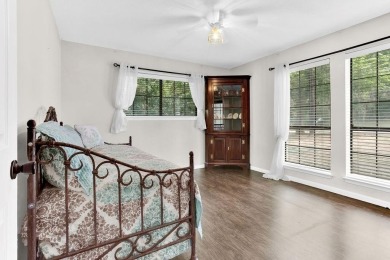 PRICED WELL BELOW APPRAISAL VALUE!! Beautiful 3, 2, 2 plus on Hide-A-Way Lake Golf Course in Texas - for sale on GolfHomes.com, golf home, golf lot