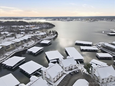 Charming Lakefront Condo in a Small, Sought-After Community! on Seasons Ridge At Four Seasons in Missouri - for sale on GolfHomes.com, golf home, golf lot