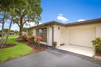 Beautifully remodeled 2/2 villae see this light and bright villa on Pine Tree Golf Club in Florida - for sale on GolfHomes.com, golf home, golf lot