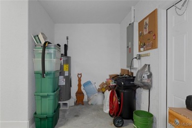 WHAT?? THIS SELLER IS OFFERING $10K FOR A NEW ROOF OR OFF THE on Citrus Springs Country Club in Florida - for sale on GolfHomes.com, golf home, golf lot