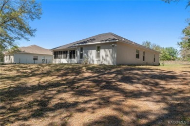 WHAT?? THIS SELLER IS OFFERING $10K FOR A NEW ROOF OR OFF THE on Citrus Springs Country Club in Florida - for sale on GolfHomes.com, golf home, golf lot