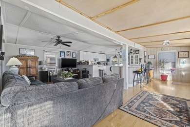 Welcome home to this well-maintained 3-bedroom, 2-bath mobile on  in South Carolina - for sale on GolfHomes.com, golf home, golf lot