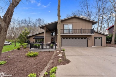 EXQUISITE home at the Golf & Country Club! 5 BR, 4.5 Baths on Washington Golf and Country Club in Iowa - for sale on GolfHomes.com, golf home, golf lot