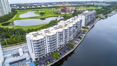 Bright & modern 1 bed/1.5 bath condo on prestigious Diplomat on  in Florida - for sale on GolfHomes.com, golf home, golf lot