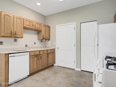 RETIREMENT LIVING AT IT'S BEST!  Ranch home in on The Links at Carillon in Illinois - for sale on GolfHomes.com, golf home, golf lot
