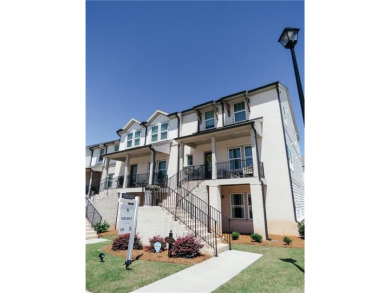Like new, 4 bed / 3 full bath, end unit MODEL HOME!  Enjoy the on Northwood Country Club in Georgia - for sale on GolfHomes.com, golf home, golf lot