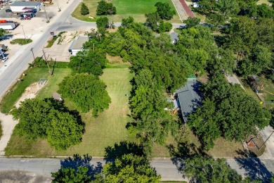 Welcome home to this fantastic well-built home nestled in the on Peabody Golf Course in Kansas - for sale on GolfHomes.com, golf home, golf lot