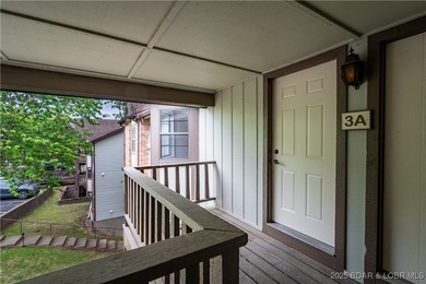 Beautifully Updated, Top Floor, 2 Bdrm, 2 Bath, Furnished on Seasons Ridge At Four Seasons in Missouri - for sale on GolfHomes.com, golf home, golf lot